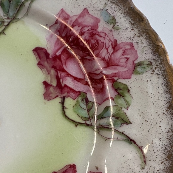 Vintage Rose Decor Plate with Gold Trim - Picture 6 of 6